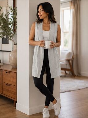 Cyrus Light Gray Knit Sleeveless Cardigan Vest